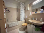 Bad - *2 ZI WOHNUNG, TIEFGARAGE & BALKON* – IN NIEDERKASSEL