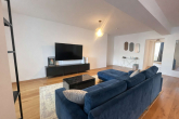 Wohnzimmer - ELEGANT RENOVIERTE 3-ZIMMER-WOHNUNG IN FLINGERN, FREI AB SOFORT