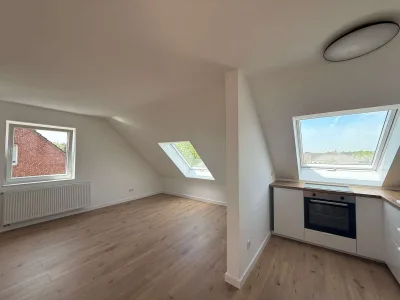 MODERN SANIERTE 3-ZIMMER-WOHNUNG – IHR NEUER ERSTBEZUG!, 41472 Neuss, Dachgeschosswohnung