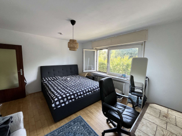 GÜNSTIG KAUFEN IN ANGERMUND – HELLE 2 ZI WOHNUNG MIT BALKON, 40489 Düsseldorf, Etagenwohnung
