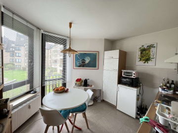 SELTENE GELEGENHEIT IN NIEDERKASSEL – 2 ZI WOHNUNG MIT BALKON & TG, 40547 Düsseldorf, Etagenwohnung