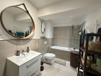 Badezimmer - MODERNISIERTE 3-ZIMMER-WOHNUNG IN FLINGERN – SOFORT BEZIEHBAR
