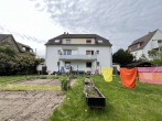 Rückfassade - LEERE 2 ZI WOHNUNG MIT GARTEN – GÜNSTIG IN DÜSSELDORF