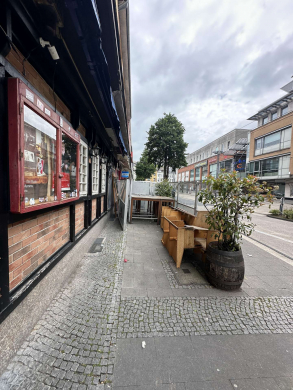 Attraktives Ladenlokal zu vermieten – Perfekt für Ihren Geschäftserfolg!, 42697 Solingen, Bar