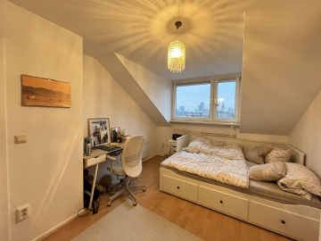 *TOP CITY APARTMENT* – INVESTIEREN SIE ZENTRAL IN UNTERBILK, 40219 Düsseldorf, Dachgeschosswohnung