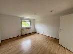 Schlafzimmer - BEZUGSFREIE 2 ZI WOHNUNG MIT GARTEN – GÜNSTIG IN DÜSSELDORF