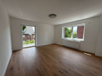 Wohnzimmer - *Modernisierte 4-Zimmer-Wohnung mit Balkon – Ihr neuer Erstbezug in Top-Lage!*