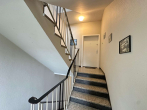 Treppenhaus - **GARTENWOHNUNG IN TOP LAGE – LEERSTAND**