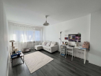 Wohnzimmer - *SANIERTE 2 ZI WOHNUNG* – TOP ANBINDUNG IN HBF NÄHE