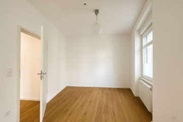 *RENOVIERTE 2 ZIMMER WOHNUNG* IDEAL als KAPITALANLAGE, 40227 Düsseldorf, Etagenwohnung
