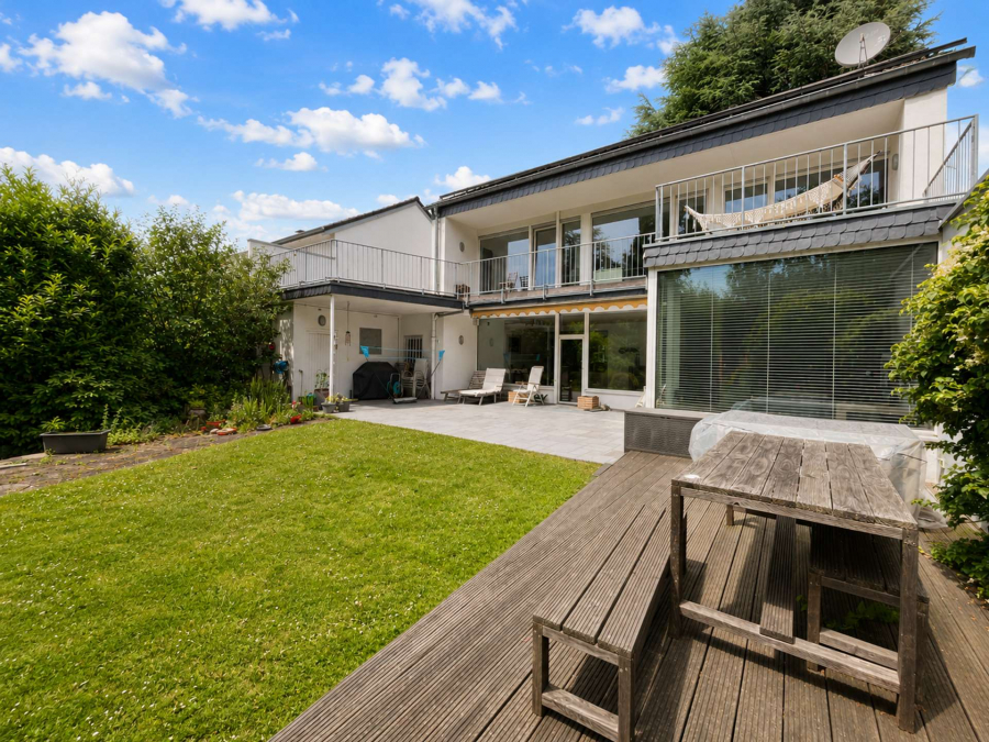Garten mit Terrasse