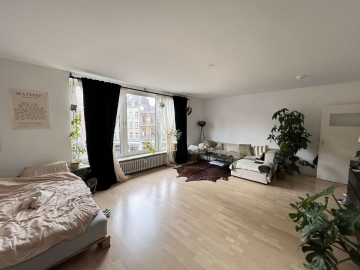 IM ZENTRUM VON UNTERBILK WOHNEN – 3 ZI MIT BALKON, 40219 Düsseldorf, Etagenwohnung
