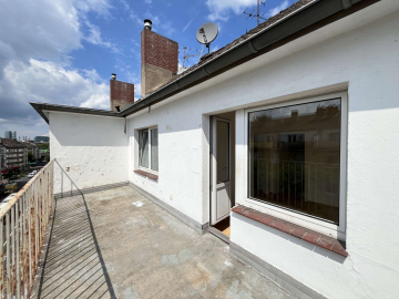 *LEERE TERRASSENWOHNUNG MIT 5 ZIMMERN* – IN ZENTRALER LAGE, 40227 Düsseldorf, Dachgeschosswohnung