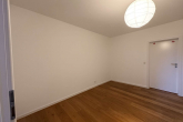 Wohnzimmer - Exklusive 3-Zimmer-Wohnung in bester Lage – sofort bezugsfrei