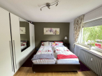 Schlafzimmer - SCHÖNE 3 ZIMMER EG WOHNUNG MIT GARTEN – IN ANGERMUND