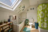 Badezimmer - **LIEBEVOLL GEPFLEGTE IMMOBILIE MIT CHARME**
