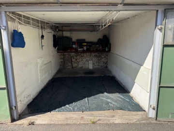Geräumige Garage für PKW, 40219 Düsseldorf, Parken
