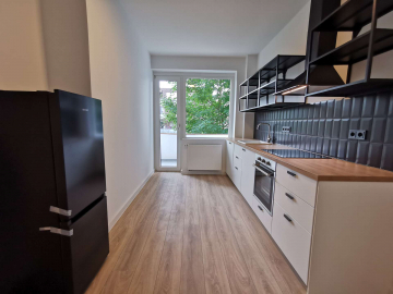 GEMÜTLICHES ZUHAUSE IM SCHÖNEN UNTERRATH MIT BALKON, 40468 Düsseldorf, Etagenwohnung