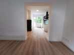 Wohnzimmer - GEMÜTLICHES ZUHAUSE IM SCHÖNEN UNTERRATH MIT BALKON