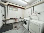Waschkeller - *MIT FENSTERN IN JEDEM RAUM* – HELLE 2 ZIMMER MIT TG