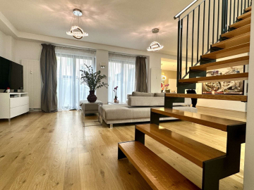 Einzigartiges Loft mit perfekter Raumaufteilung, zwei Terrassen und Parkplatz, 40476 Düsseldorf, Loft/Studio/Atelier