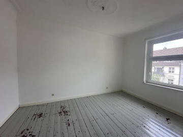 ALTBAUWOHNUNG MIT BALKON UND ENTWICKLUNGSPOTENZIAL, 40233 Düsseldorf, Etagenwohnung