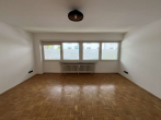 Wohnzimmer - *LEERE KAPITALANLAGE ZUM VERKAUF* – RUHIG IN UNTERRATH