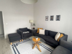 Wohnzimmer - SCHÖNE 2,5 ZIMMER-WOHNUNG – NAHE ZUR UNIVERSITÄT UND INNENSTADT