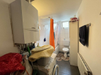 Bad - *SANIERUNGSPOTENZIAL AM HBF* – 3 ZI WOHNUNG ZUM VERMIETEN