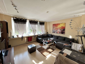 *TOP LAGE IN UNTERBILK* – 2 ZI WOHNUNG MIT BALKON, 40219 Düsseldorf, Etagenwohnung