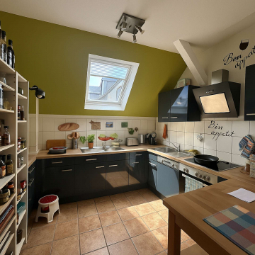 *Gemütliche Immobilie mit Flair – Perfekt für Sie*, 40227 Düsseldorf, Dachgeschosswohnung