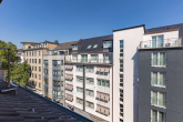 Aussicht Wohnzimmer - *MODERNISIERTE 2 ZI WOHNUNG MIT BALKON* – DÜSSELDORF STADTMITTE